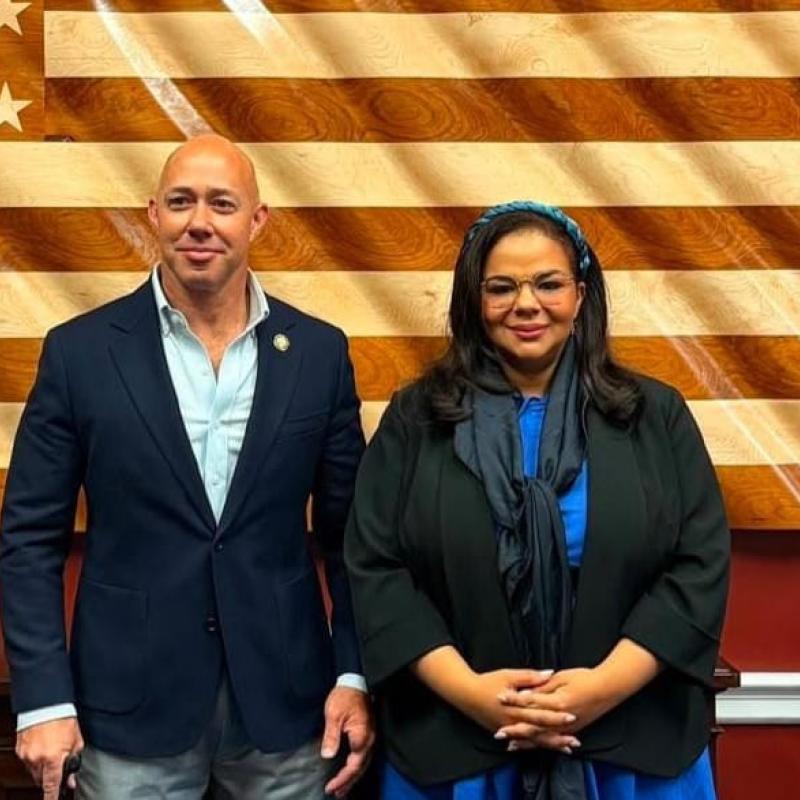 La ministre des Affaires étrangères, Thérèse Kayikwamba Wagner, avec Brian Mast, membre du Congrès américain [photo d'illustration]