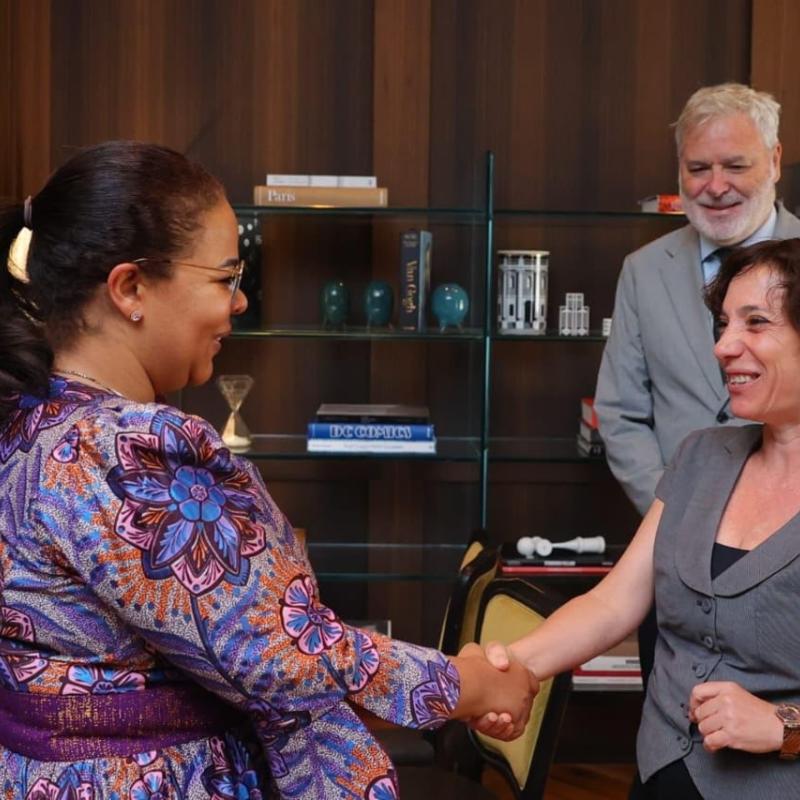 Hamutal Rogel, cheffe du Bureau de la formation et du développement du personnel au sein de la diplomatie israélienne, reçoit Thérèse Kayikwamba Wagner, ministre des Affaires étrangères de la RDC [photo d'illustration]
