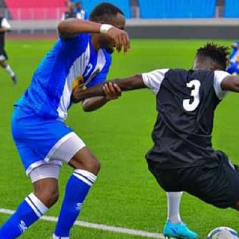 Un joueur du TP Mazembe en duel avec un autre de l’AC Rangers [photo d'illustration]
