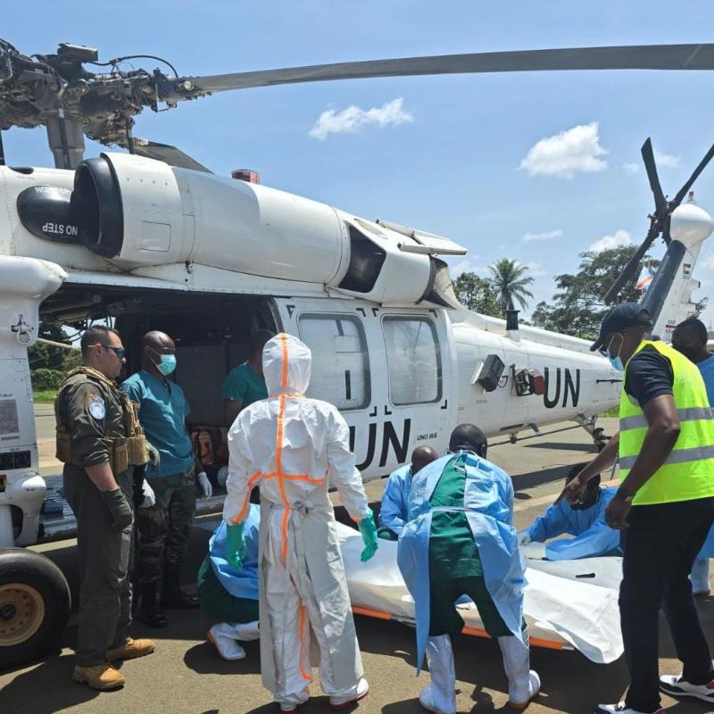 Les Casques bleus jordaniens de la MONUSCO secourent les rescapés d’un crash aérien à Walikale et rapatrient les victimes à Beni