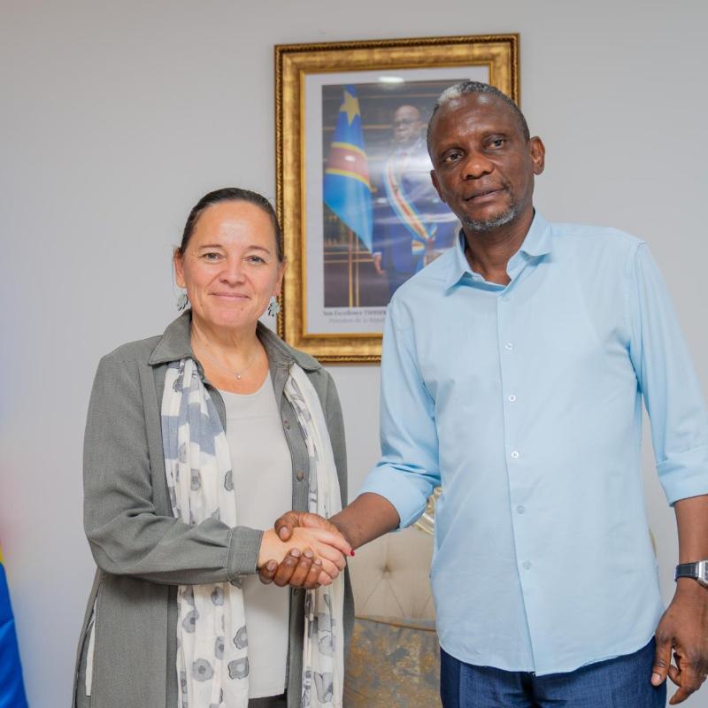 Le ministre des Infrastructures et Travaux publics, John Banza Lunda, et l’ambassadrice de la Belgique en RDC, Roxane de Bilderling [photo d'illustration ]
