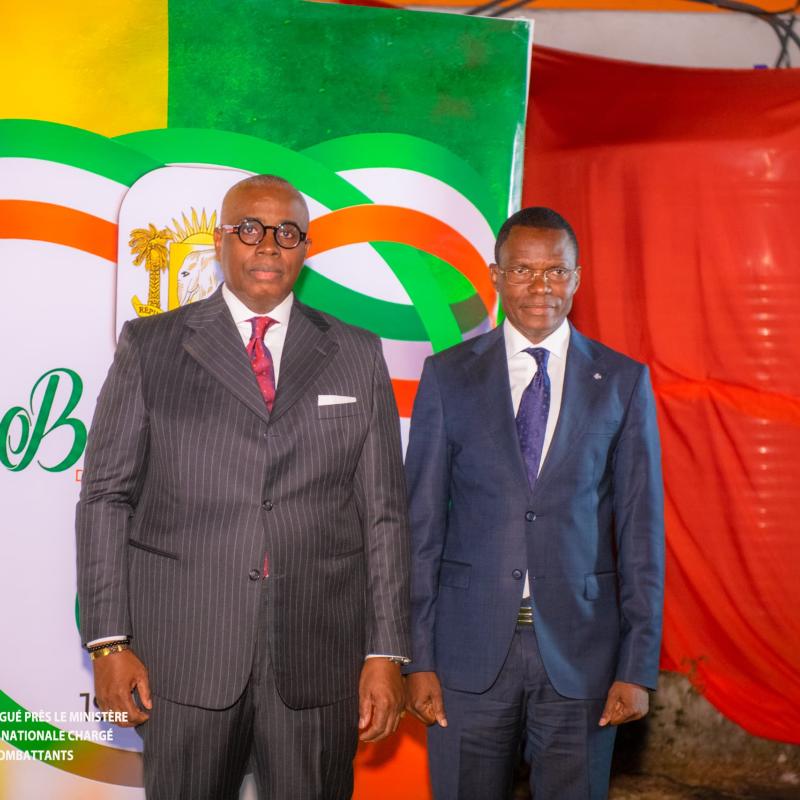 L'ambassadeur ivoirien en RDC, François Xavier Gabady, et le ministre délégué Eliezer Ntambwe, à Kinshasa