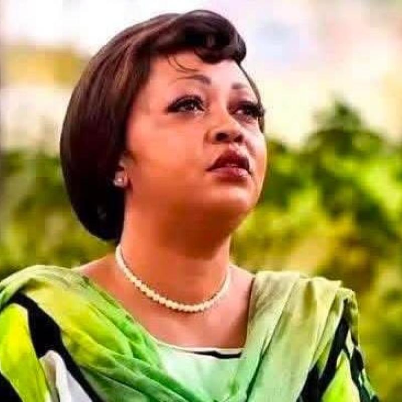 Maguy Mayela, présentée dans une vidéo devenue virale sur les réseaux sociaux comme la prétendue troisième épouse du président Félix Tshisekedi.
