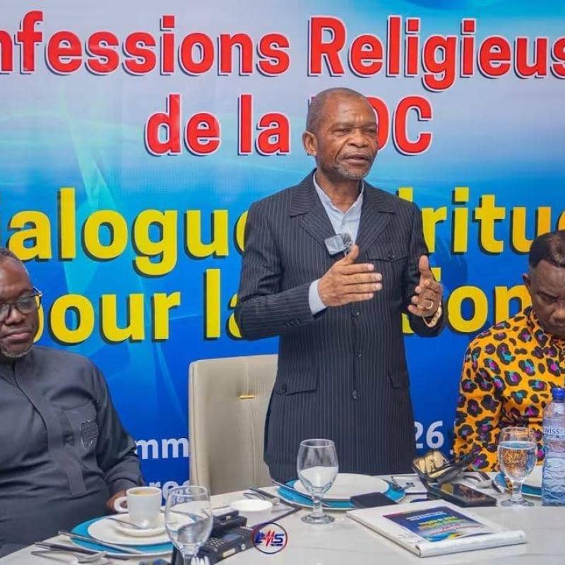 Les confessions religieuses conduites par l’archevêque Ejiba Yamapia lancent un « Dialogue spirituel pour la Nation » en soutien au dialogue national en RDC