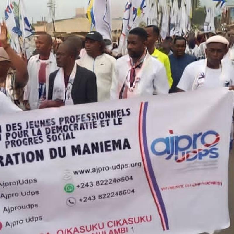 Les manifestants de la marche de l'UDPS dans les rues de Kindu ce mardi 22 septembre 2026