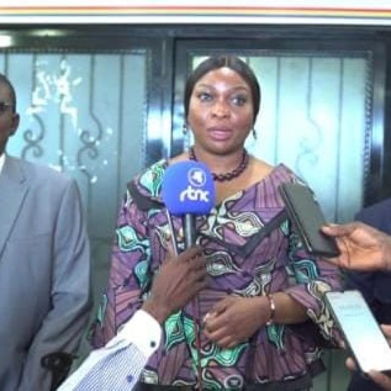 Vice-président Joëlle Mbamba, vice-présidente de la CNDH-RDC, au milieu, à gauche, commissaire national Jean-Richard Tshibanda, chargé des droits politiques et civils de la CNDH-RDC