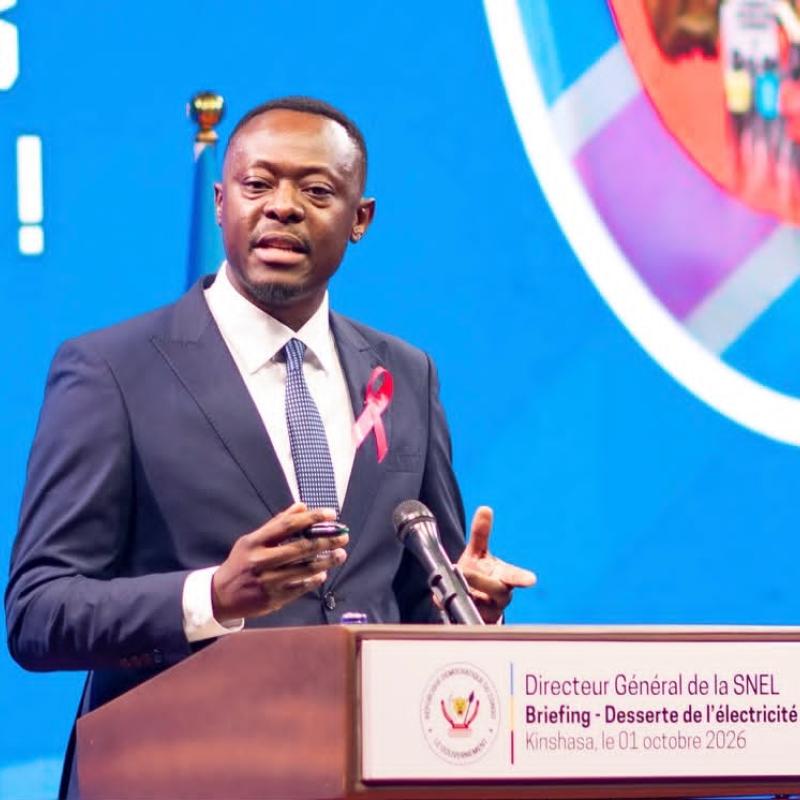 Le DG de la SNEL lors du briefing presse du jeudi 01 octobre 2026 à Kinshasa