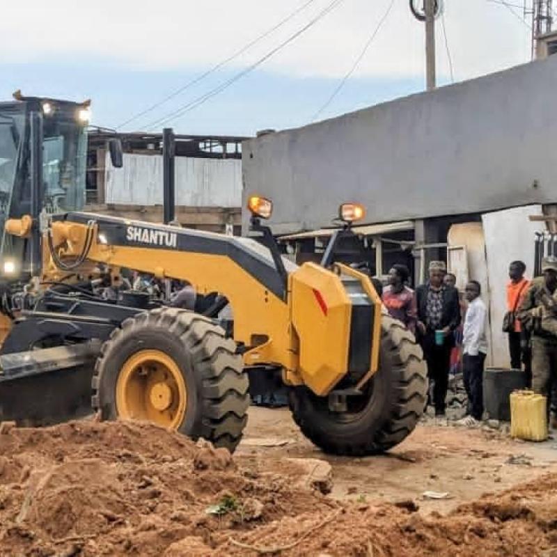 Lancement des travaux de construction et d’asphaltage de 25 kilomètres de voiries