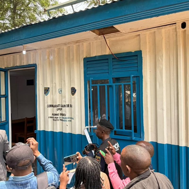 Conteneur aménagé en bureaux à la police de Beni, don de la MONUSCO