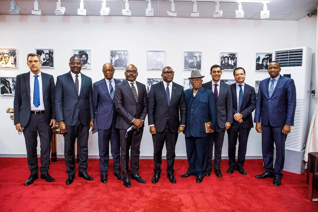 les banquiers avec le PM Sama