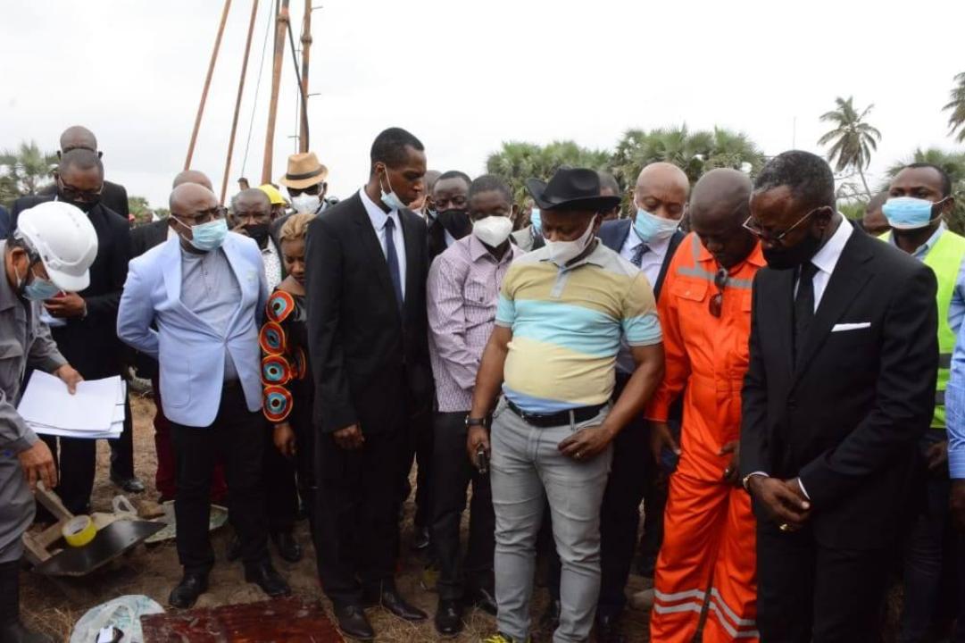 Chérubin Okende au port Moanda
