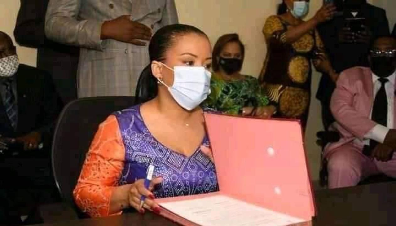 Liza Nembalemba cool.