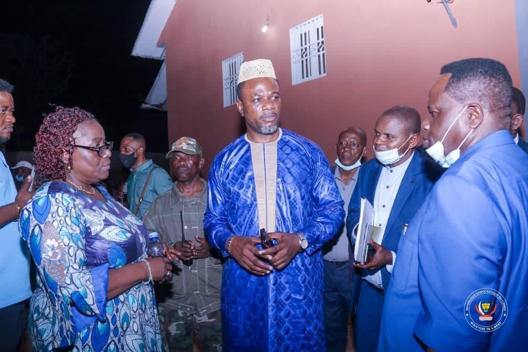 Kenge : le ministre Tony Mwaba accompagné d'une dizaine des députés nationaux pour procéder au lancement des épreuves de l'exetat 2021.