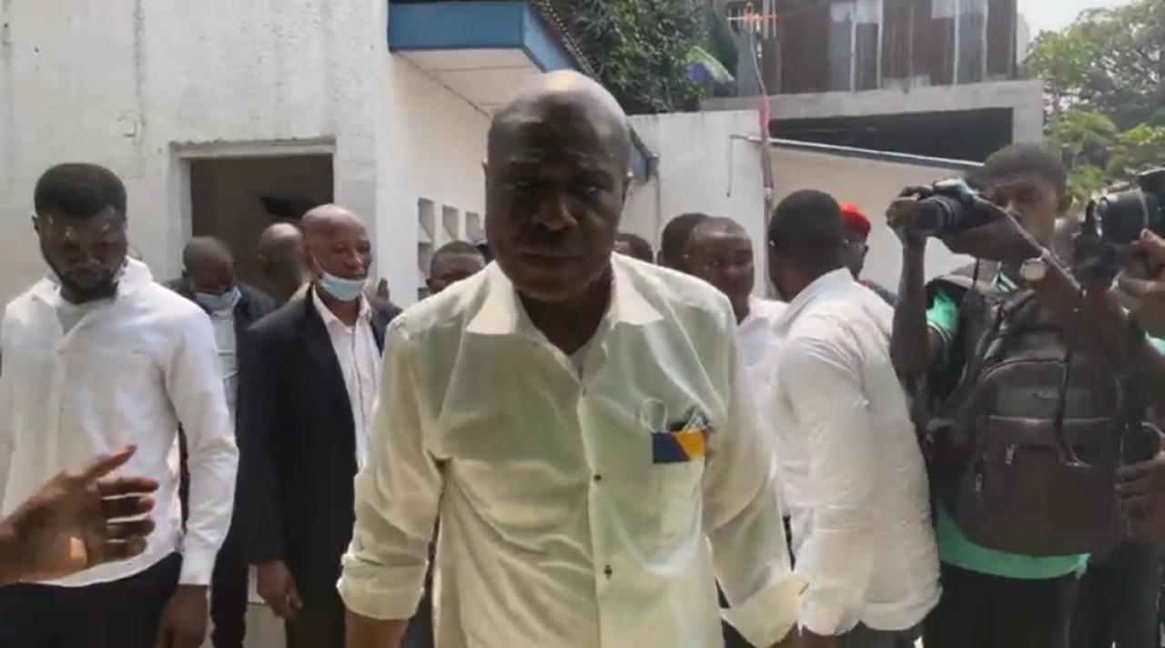 Martin Fayulu après l'altércation avec la police lors de la marche initiée par Lamuka, mercredi 15 septembre à Kinshasa