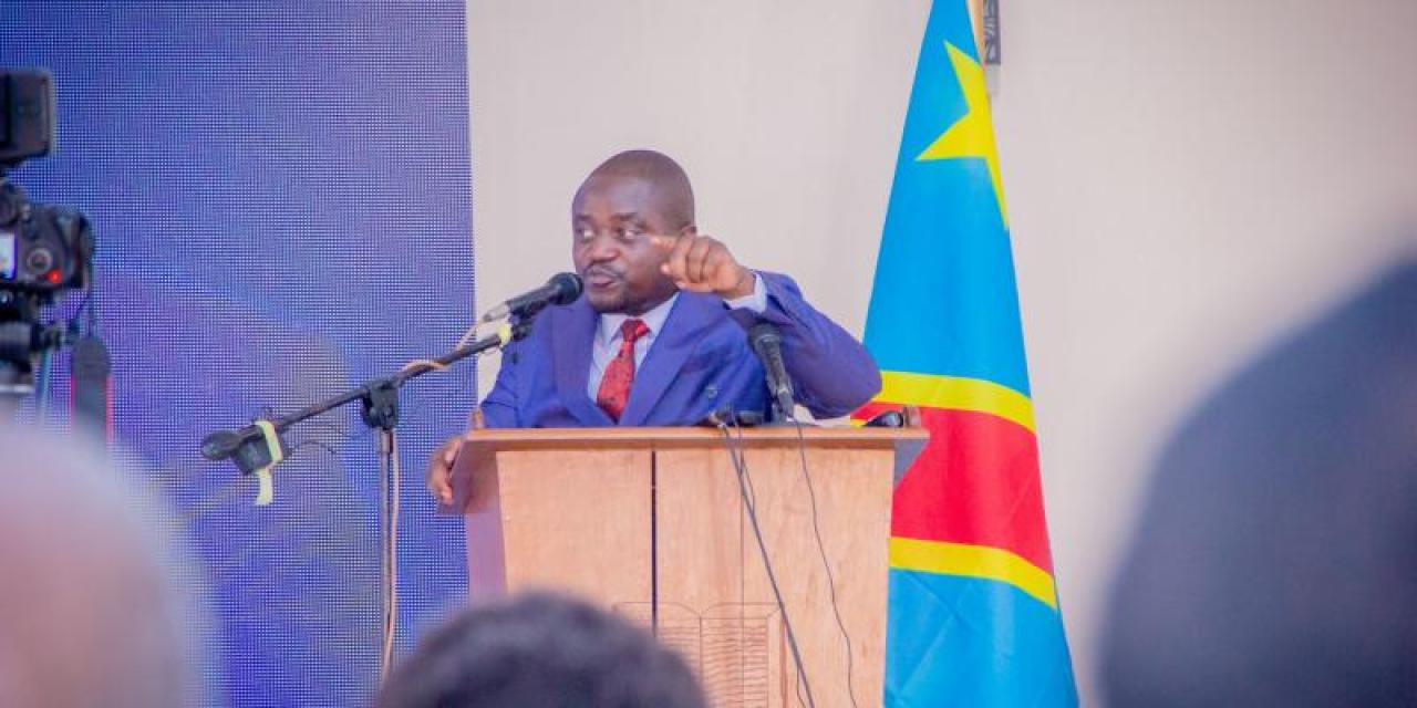 Le ministre de l'ESU, Muhindo Nzangi intervenant à la clôture des états généraux des universités