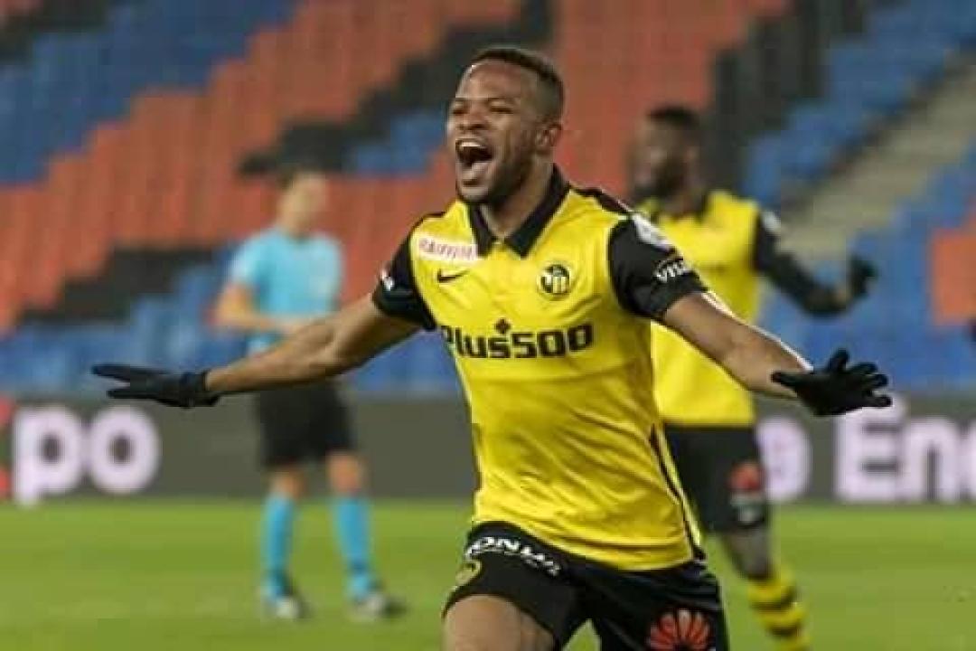 Meschack Elia célèbre le but face à Cluj en préliminaires de la Ligue des Champions