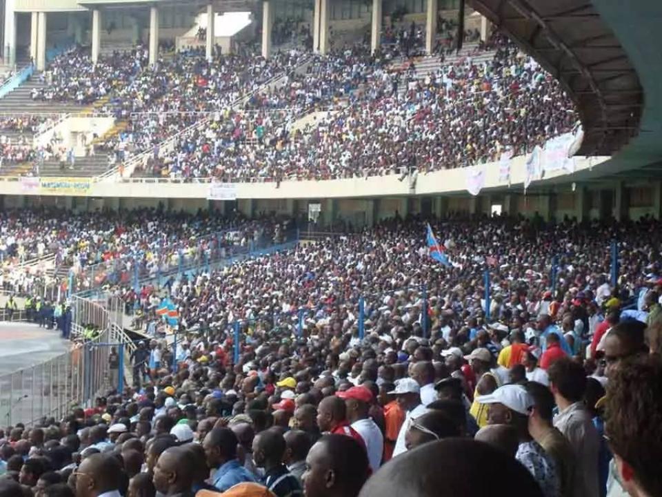Les supporters au stade des martyrs de Kinshasa.