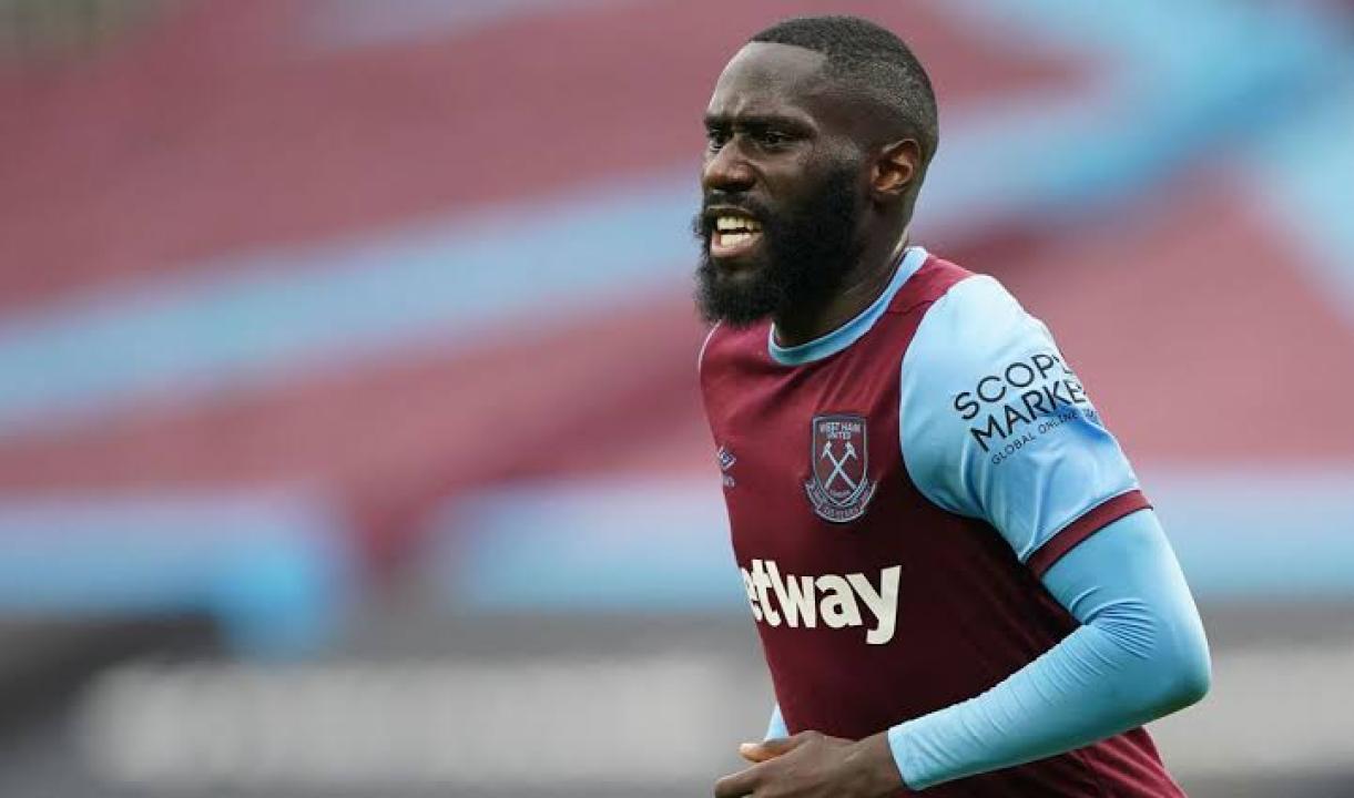 L'international congolais, Arthur Masuaku sous les couleurs de West ham.