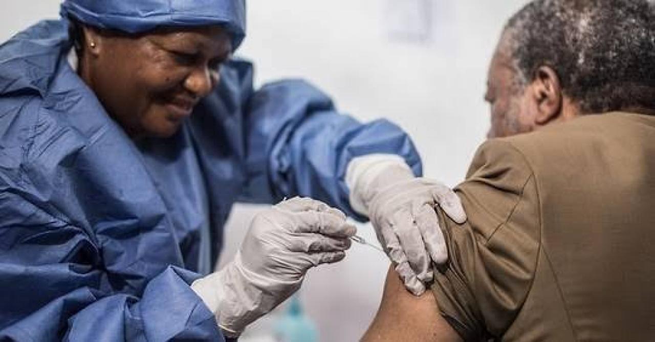 Dr Muyembe se fait vacciner contre la Covid-19 ( photo d'illustration)