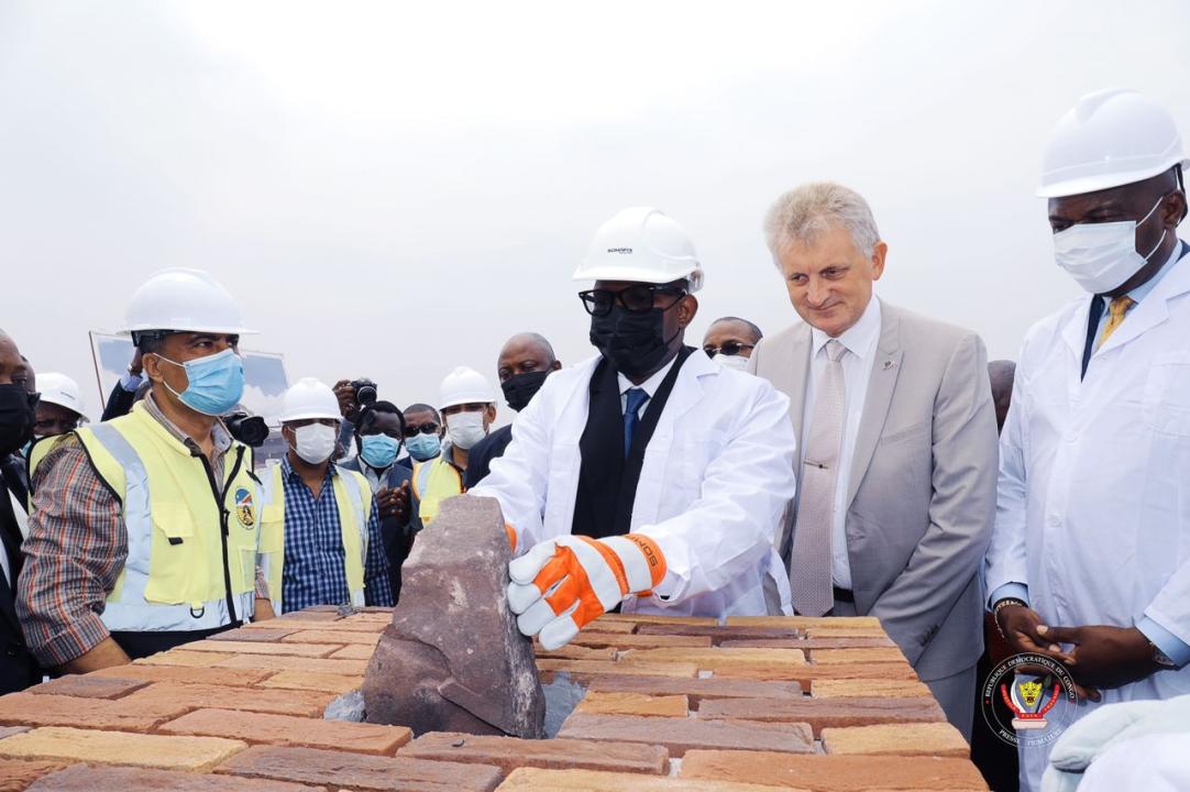 Le Premier ministre lors de l'inauguration de la construction du nouveau bâtiment du ministère de la Défense nationale