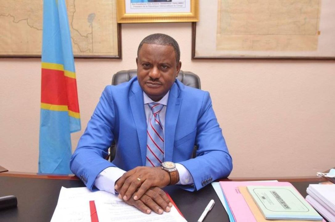 Thierry Michel Kikontwe dans son bureau de travail en avril 2021.