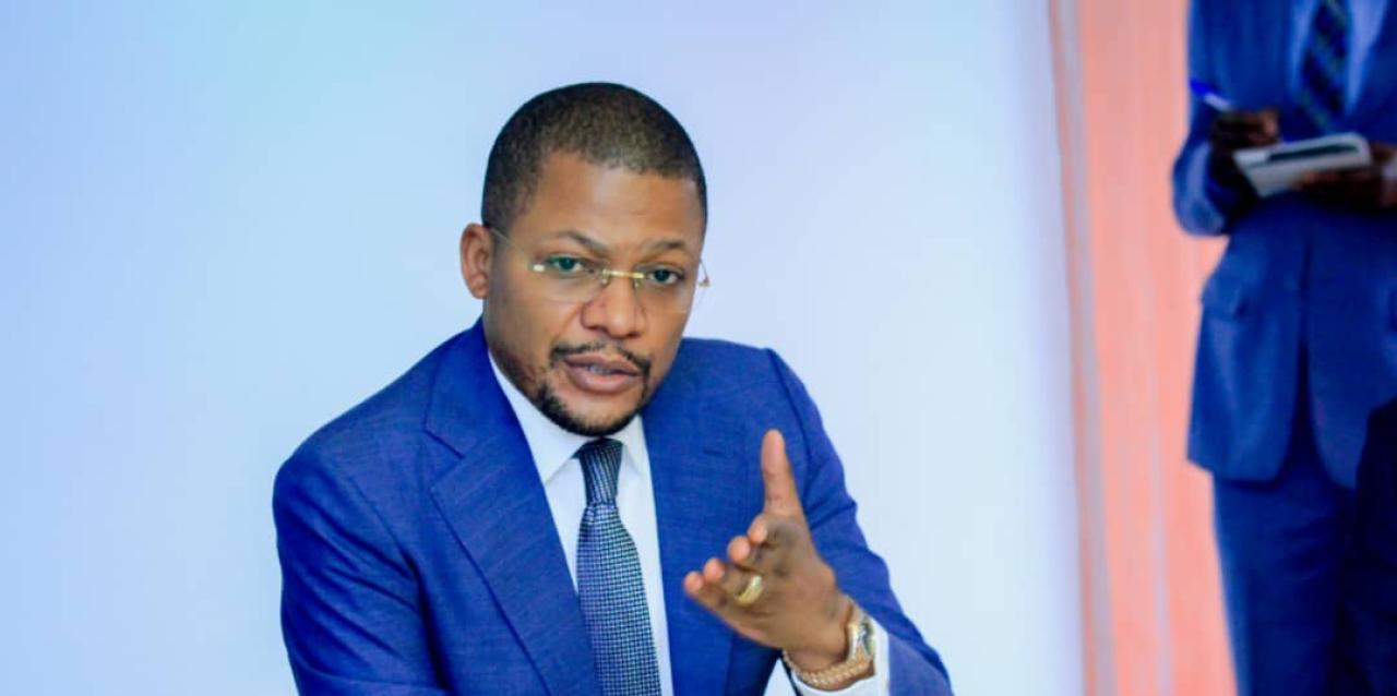 Le ministre des hydrocarbures, 