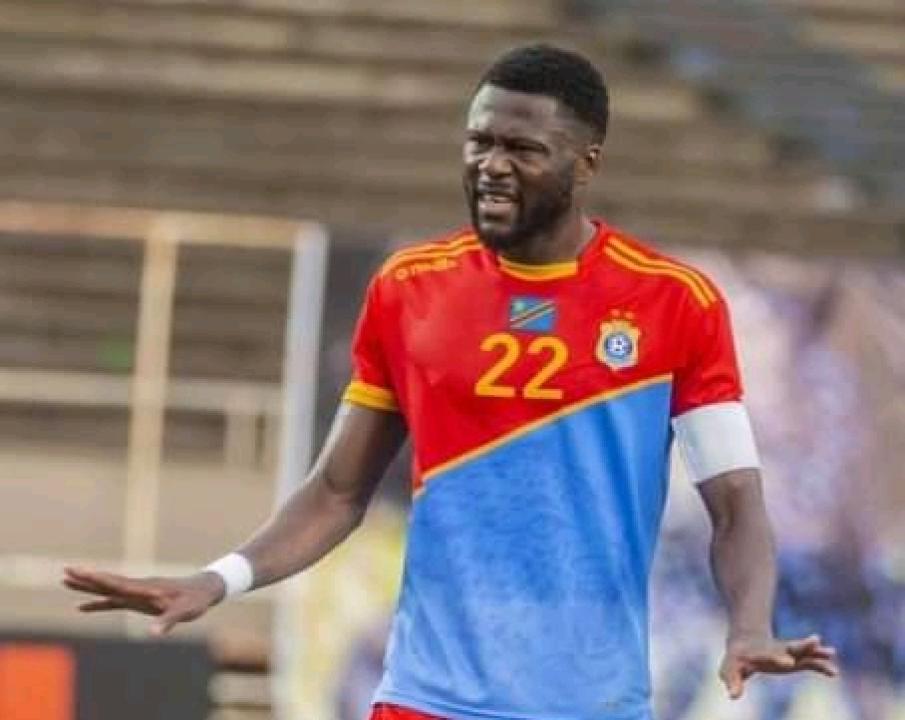l'international congolais, Chancel Mbemba, au stade des martyrs de Kinshasa.