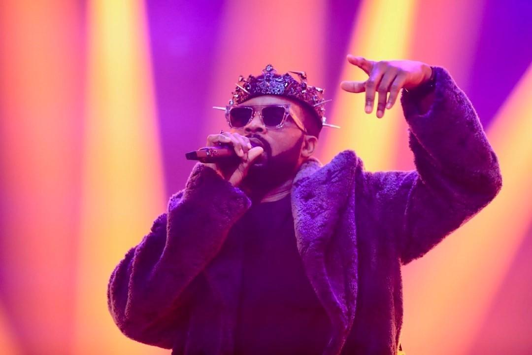 L'artiste musicien, Fally Ipupa lors de son concert à Paris Bercy.