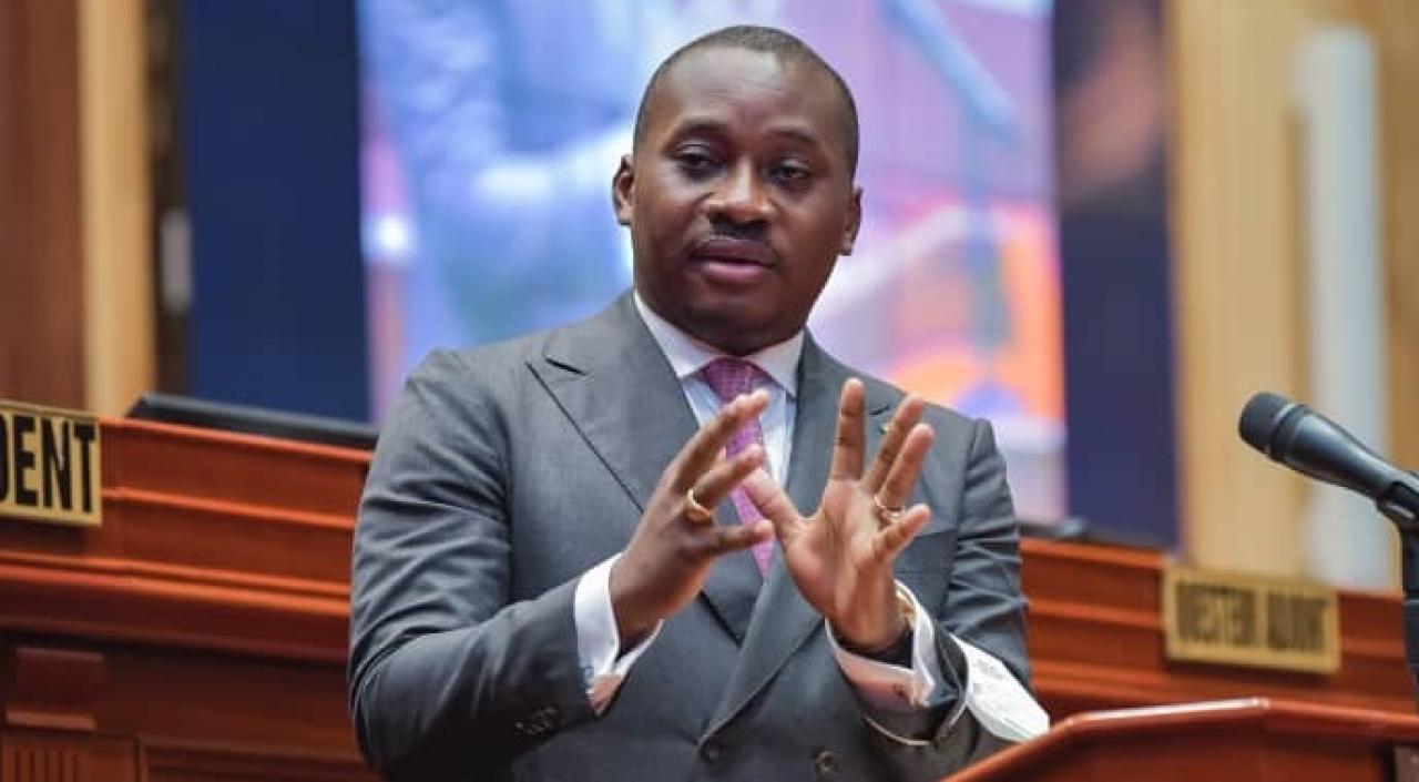 Le ministre d'État chargé d'aménagement du territoire, Guy Loando Mboyo
