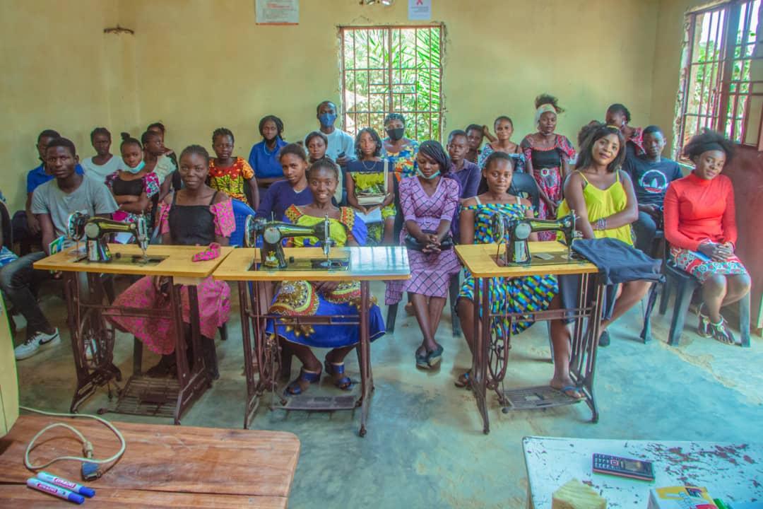 Les jeunes filles de lubumbashi, initiées au numérique