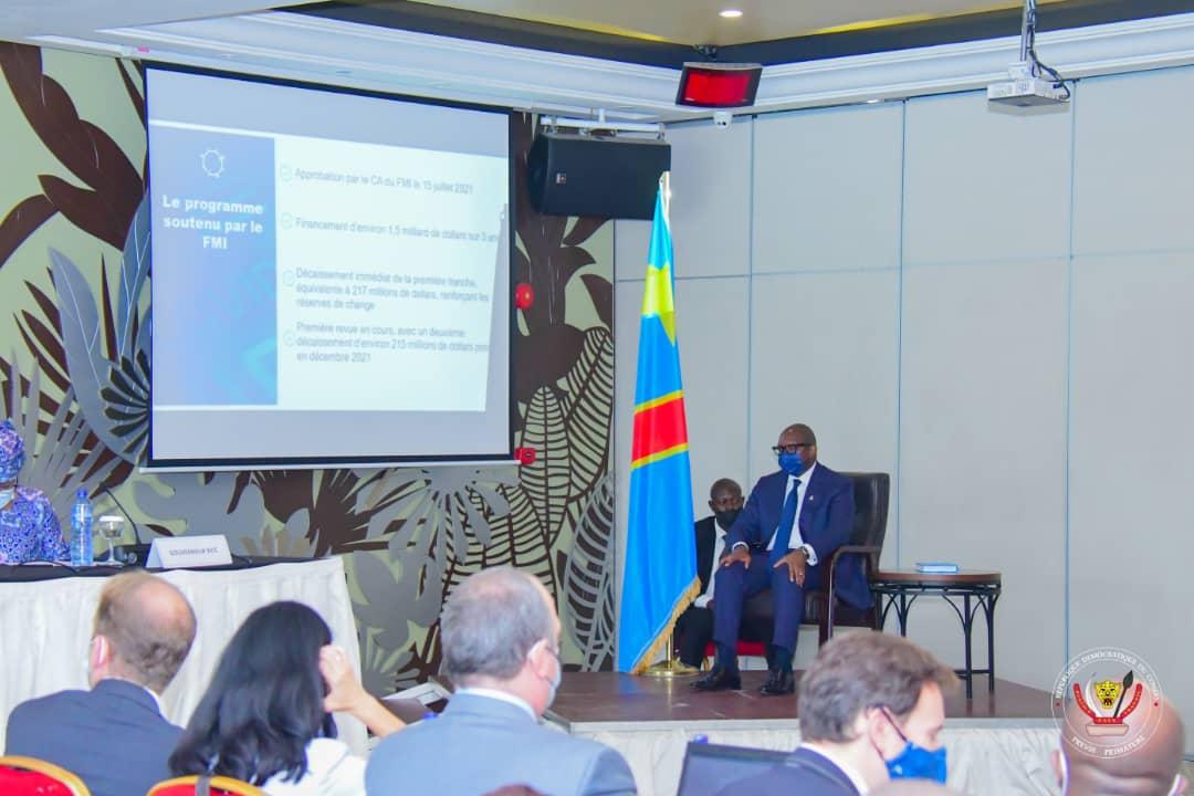 Le Premier ministre participant à l'atelier d'information du Fonds Monétaire International sur le programme économique du gouvernement