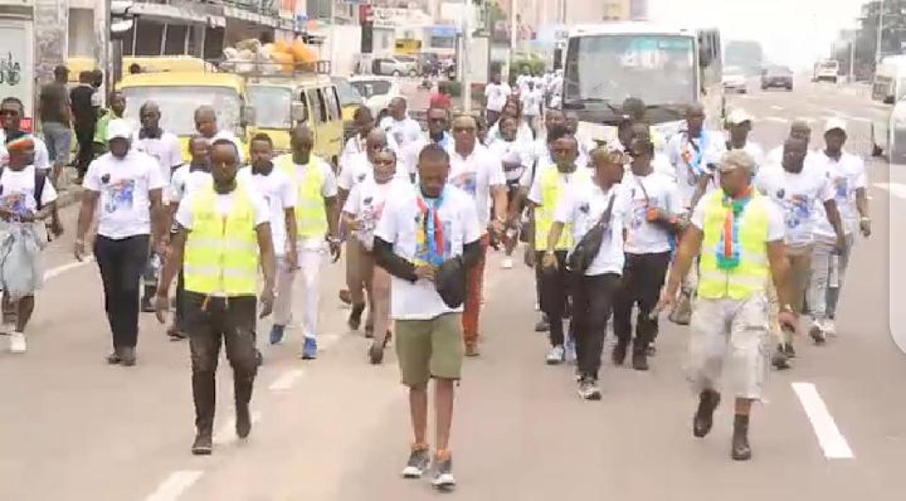 Une marche de soutien au comité dirigeant intérimaire organisée par les agents de la Transco