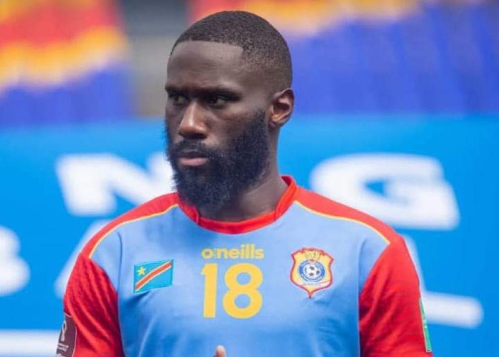 L'international congolais Arthur Masuaku sous les couleurs des Léopards