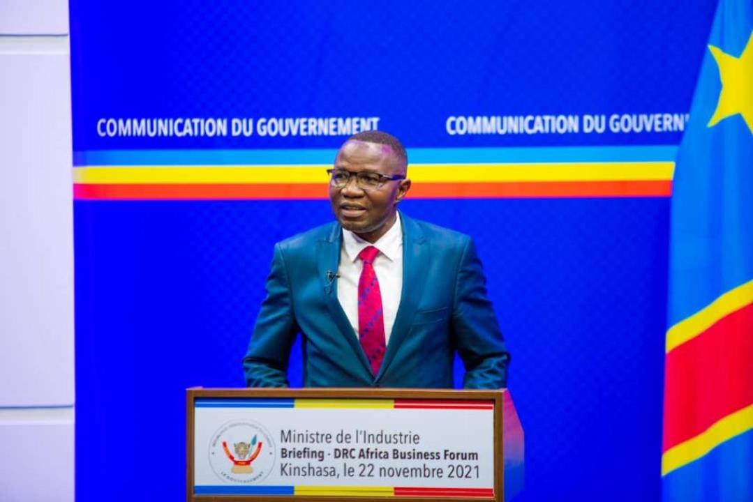 Le ministre de l'industrie, Julien Paluku Kahongya
