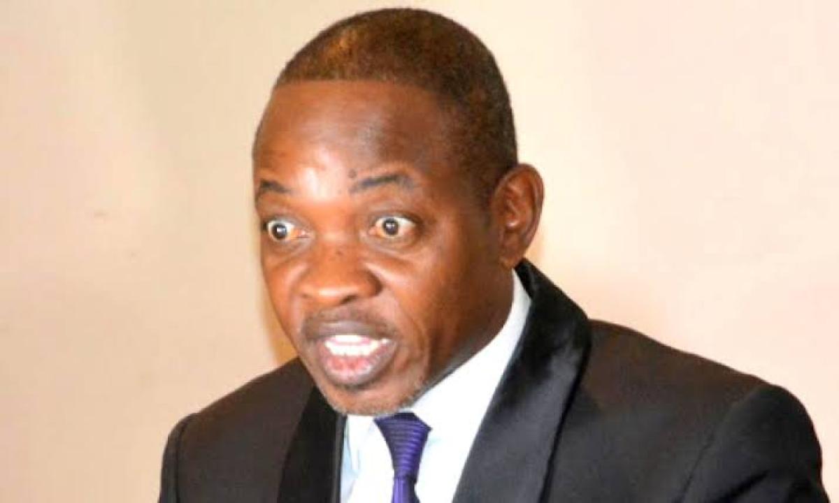Le député provincial Mike Mukebayi
