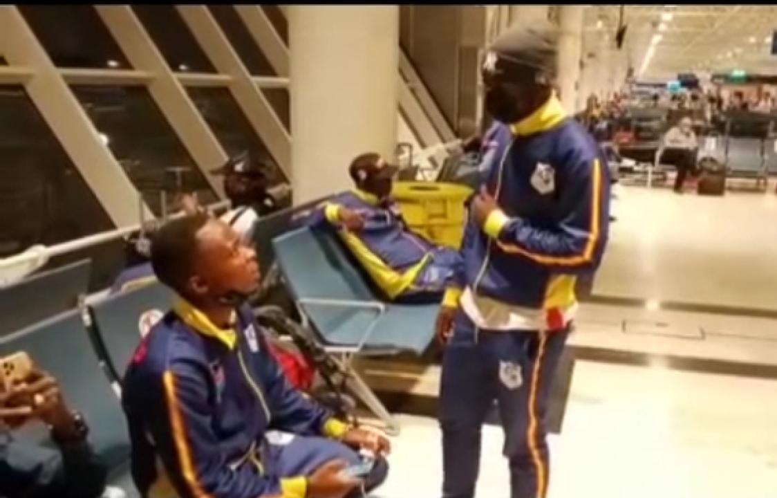 Les athlètes congolais lors de leur passage, à Addis-Abeba, en partance pour le Caire.