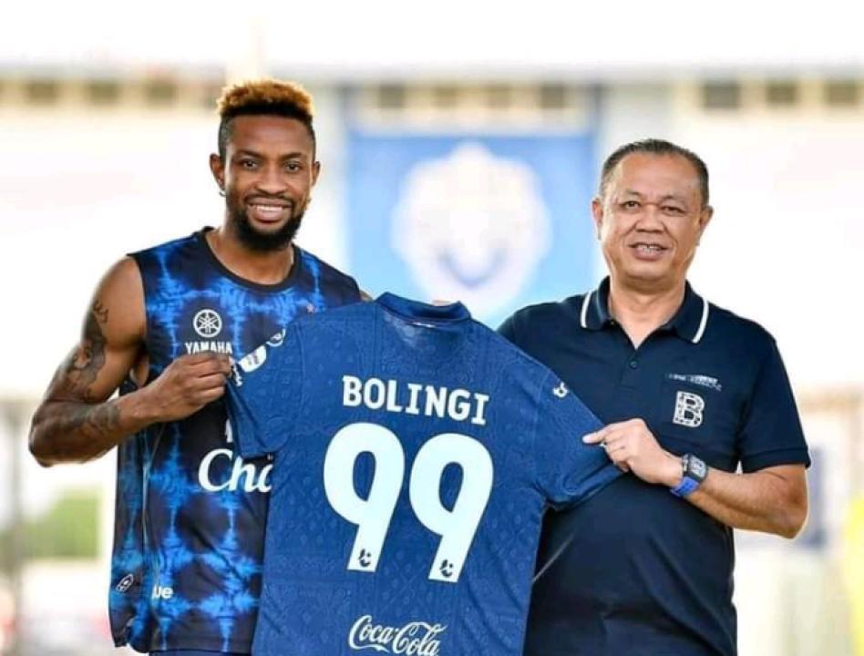 Jonathan Bolingi, lors de sa prestation en Thaïlande.