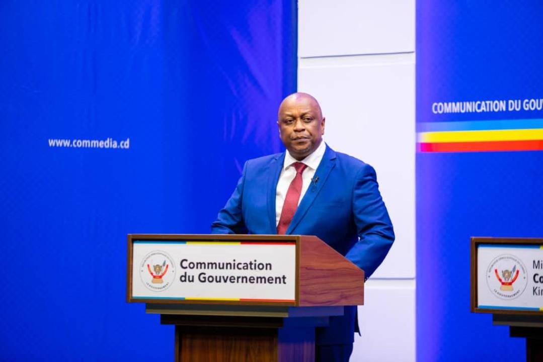 Le ministre de la santé et, Jean-Jacques Mbungani