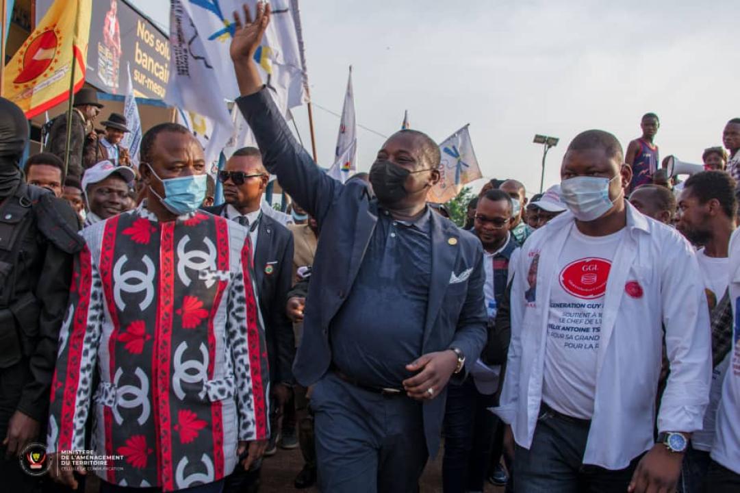L'arrivée du ministre d'État en charge de l'aménagement du territoire, Guy Loando, à Mbandaka, province de l'équateur.