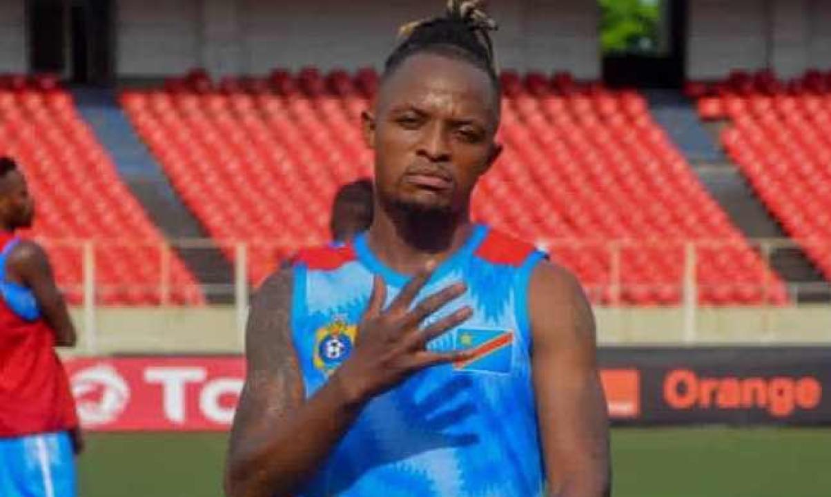 Walter Bwalya sous les couleurs de l'équipe nationale de la RDC, lors d'une séance d'entraînement au stade des martyrs de Kinshasa.