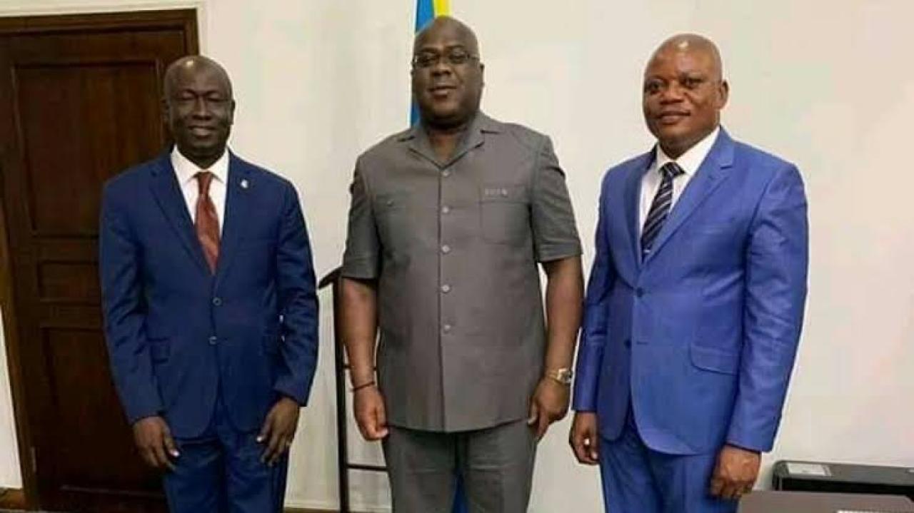 De gauche à droite, Augustin Kabuya, SG ai de l'UDPS, le président de la République, Félix Tshisekedi, placé au milieu et Jean-Marc Kabund, président ai de l'UDPS