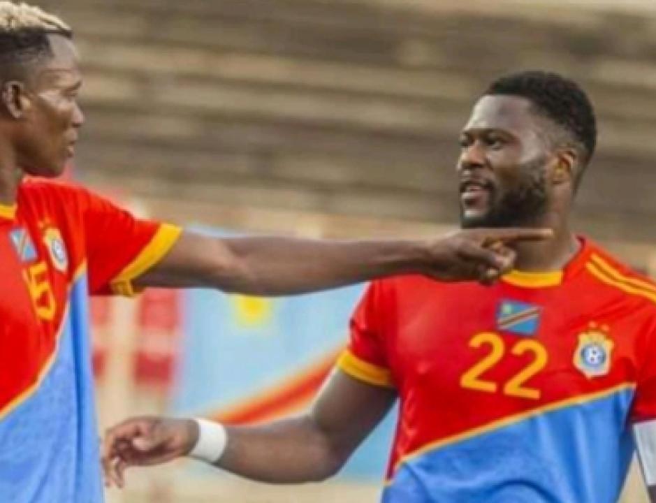 Glody Lilepo Makabi et Chancel Mbemba Mangulu sous les couleurs de la RDC, lors des éliminatoires de la CAN 2022.