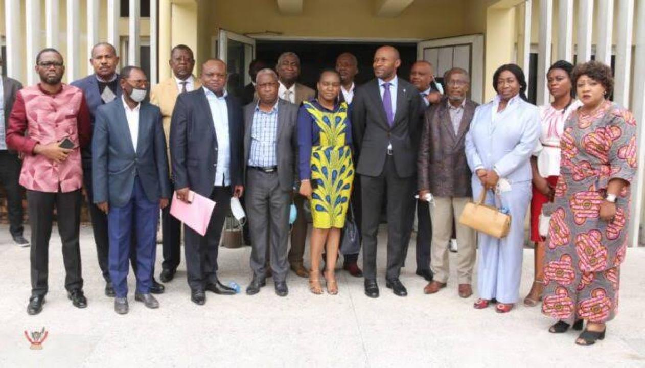 Le ministre de la communication, Patrick Muyaya et les différentes composantes intéressées pour l'organisation des états généraux de la presse