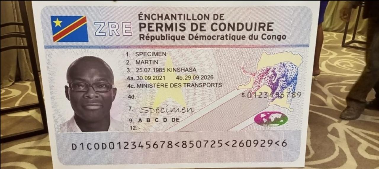 Un modèle de permis de conduire biométrique