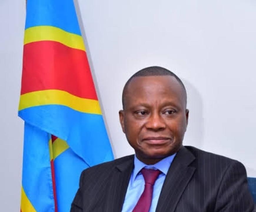 Ministre des transports et voies de télécommunications