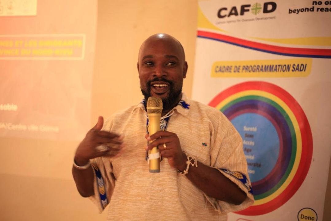 Le Coordonnateur de l'UJCC, Mukenge Totoro, lors d'un échange avec des jeunes du Nord-Kivu