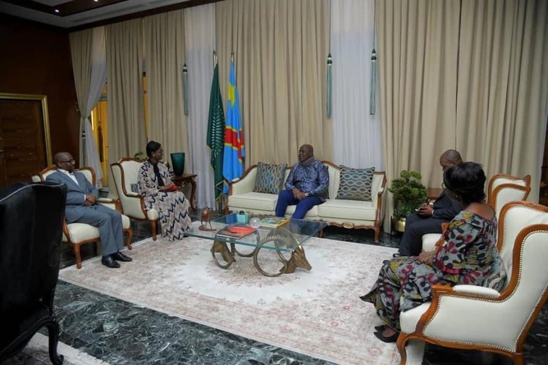Le président Félix Tshisekedi lors d'un échange avec la directrice régionale de ONU- Femmes à la cité de l'UA en présence de quelques personnalités