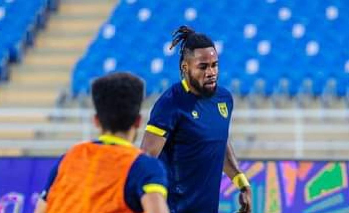 Le défenseur congolais, Christian Luyindama, lors de l'échauffement d'avant-match.