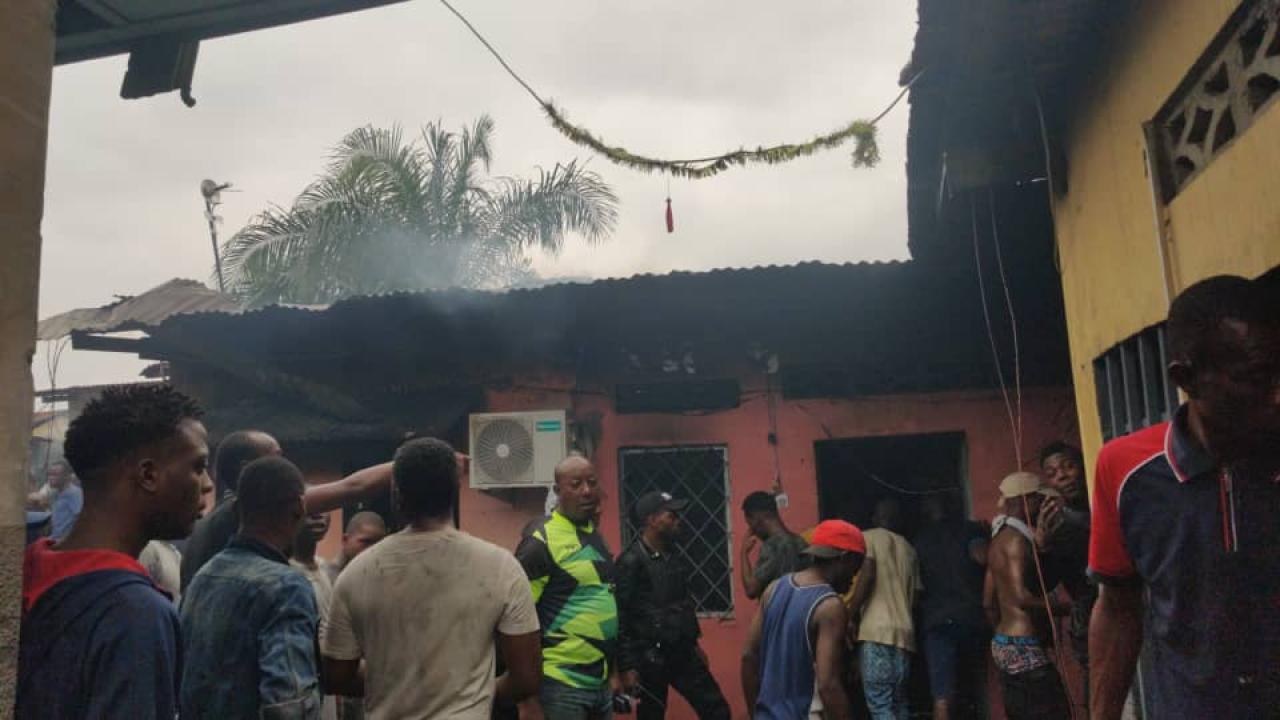 L'une des maisons incendiées