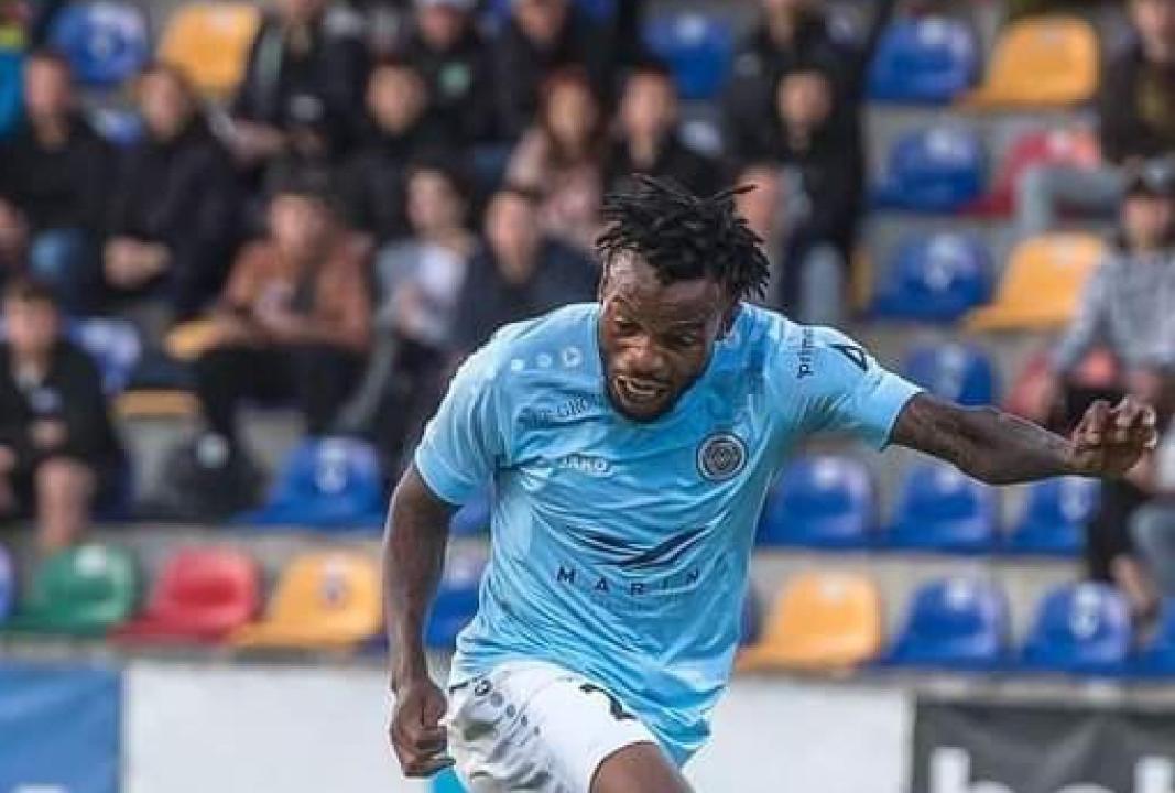 Le latéral gauche congolais, Glody Ngonda Muzinga sous les couleurs de Riga FC.